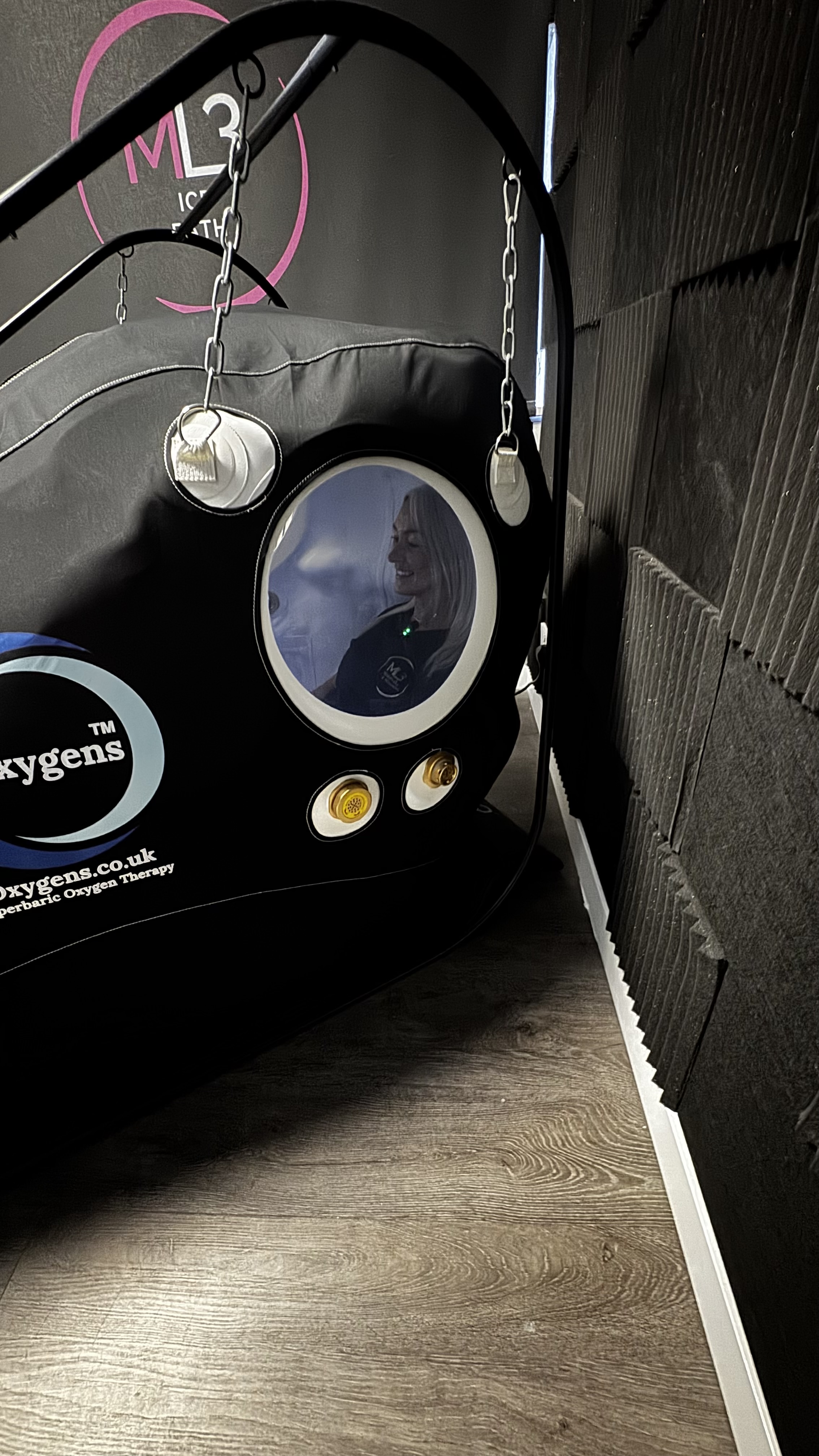 Oxygen tank